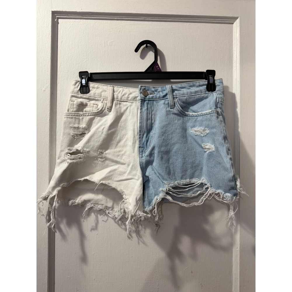 Vervet Two Color Jean Shorts in M